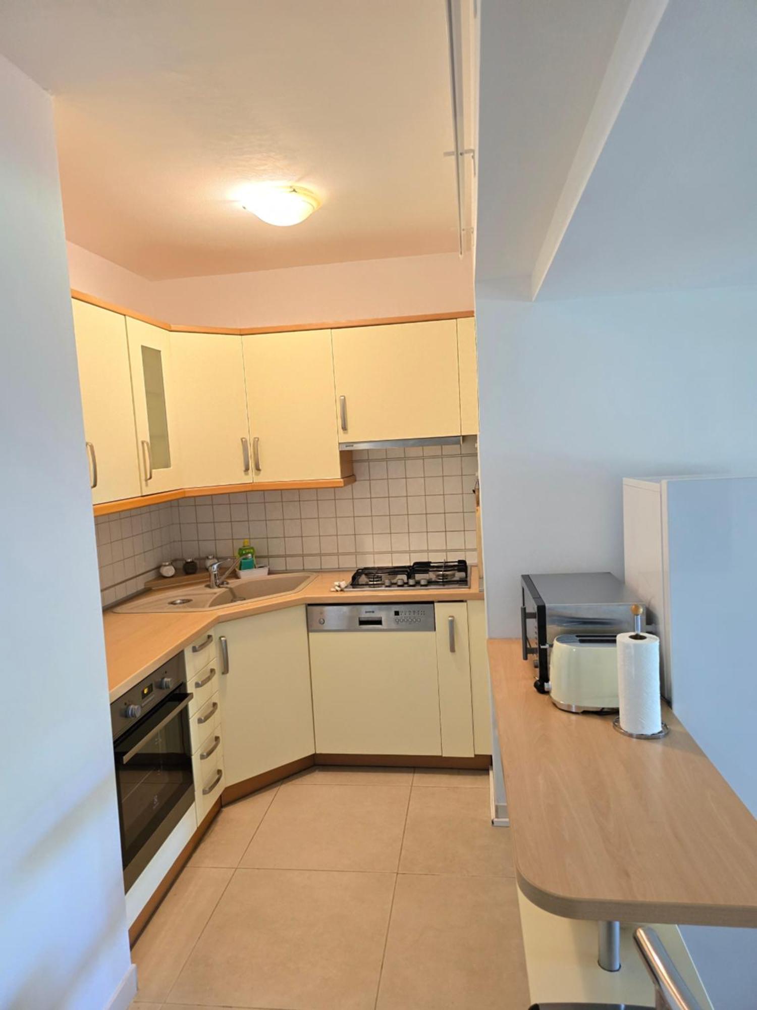 Olive Garden, Apartment With A Private Pool 班约勒 外观 照片