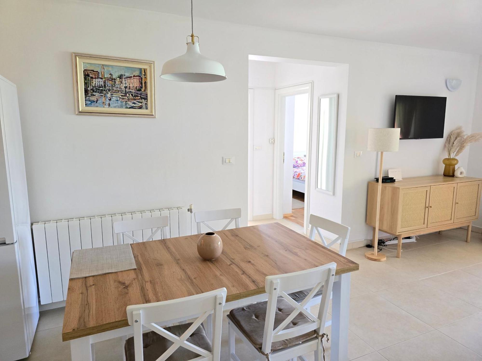 Olive Garden, Apartment With A Private Pool 班约勒 外观 照片